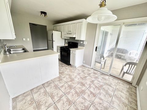 Tiny photo for 315 Ashbury Court #3, Roselle, IL 60172 (MLS # 12450373)