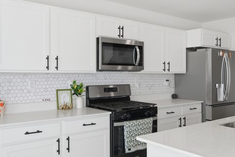 Tiny photo for 117 Fieldcrest Avenue, Hampshire, IL 60140 (MLS # 12620949)