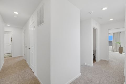 Tiny photo for 117 Fieldcrest Avenue, Hampshire, IL 60140 (MLS # 12620949)