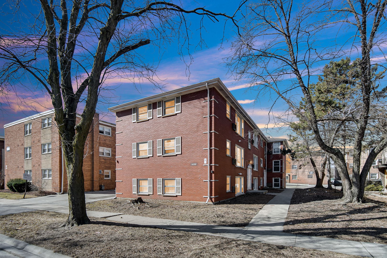 14132 S School Street