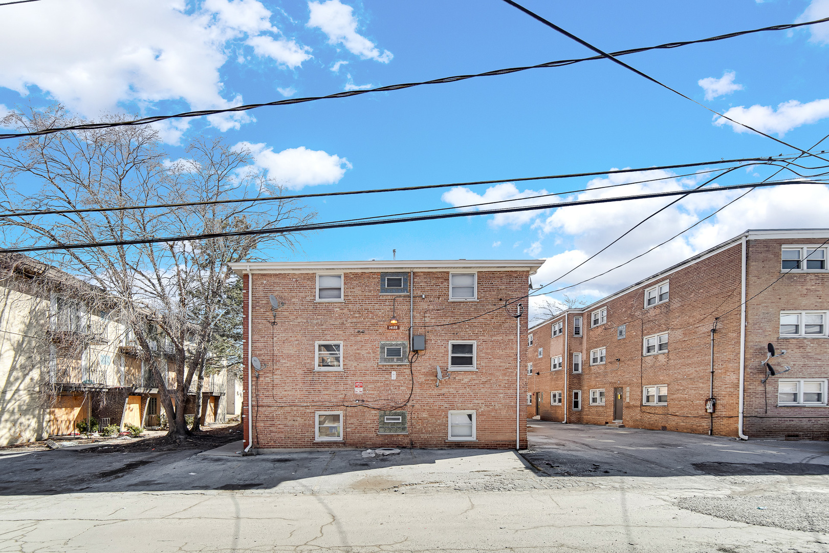 14132 S School Street