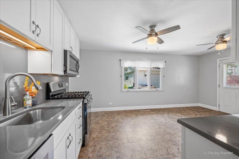 Tiny photo for 303 Mark Avenue, Glendale Heights, IL 60139 (MLS # 12737482)