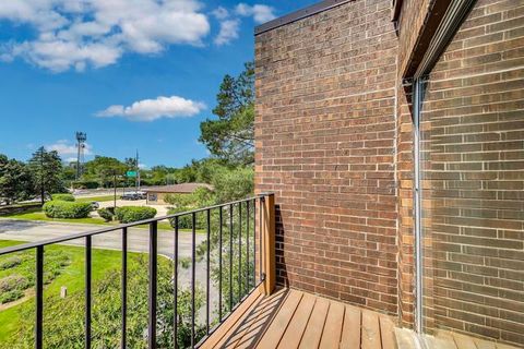 Tiny photo for 1575 Sandpebble Drive #336, Wheeling, IL 60090 (MLS # 12465442)