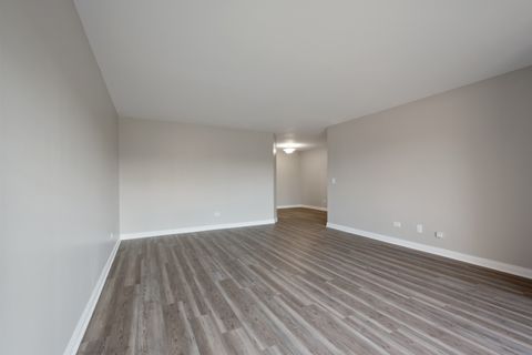 Tiny photo for 1575 Sandpebble Drive #336, Wheeling, IL 60090 (MLS # 12465442)