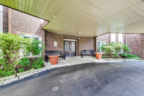 Tiny photo for 1575 Sandpebble Drive #336, Wheeling, IL 60090 (MLS # 12465442)