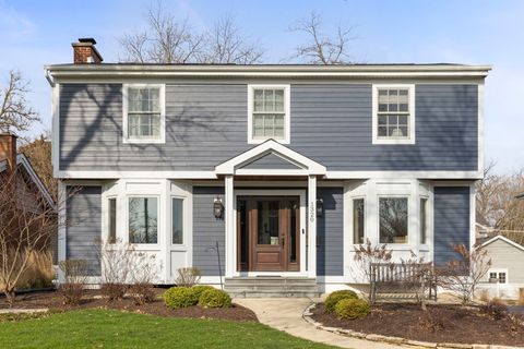 Photo of 1320 Santa Rosa Avenue, Wheaton, IL 60187 (MLS # 12614128)