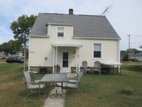 Tiny photo for 409 15th Avenue, Sterling, IL 61081 (MLS # 12479098)