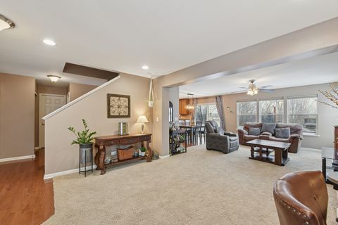 Tiny photo for 340 Town Center Boulevard, Gilberts, IL 60136 (MLS # 12554974)