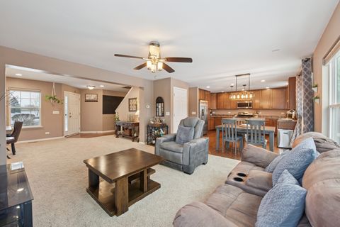 Tiny photo for 340 Town Center Boulevard, Gilberts, IL 60136 (MLS # 12554974)