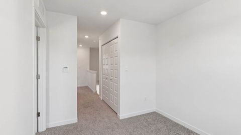 Tiny photo for 585 yosemite Way, Mundelein, IL 60060 (MLS # 12556760)