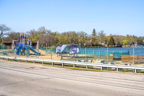 Tiny photo for 585 yosemite Way, Mundelein, IL 60060 (MLS # 12556760)