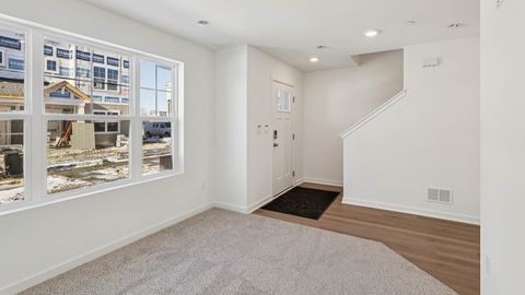 Tiny photo for 585 yosemite Way, Mundelein, IL 60060 (MLS # 12556760)