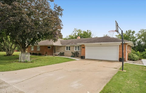 Tiny photo for 720 E High Street, Farmer City, IL 61842 (MLS # 12750676)