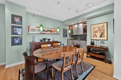 Tiny photo for 55 W Delaware Place #1007, Chicago, IL 60610 (MLS # 12748104)