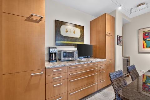 Tiny photo for 55 W Delaware Place #1007, Chicago, IL 60610 (MLS # 12748104)