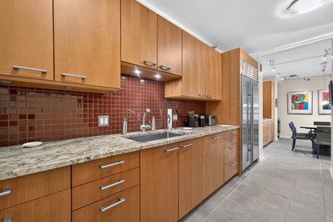 Tiny photo for 55 W Delaware Place #1007, Chicago, IL 60610 (MLS # 12748104)