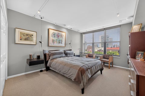 Tiny photo for 55 W Delaware Place #1007, Chicago, IL 60610 (MLS # 12748104)