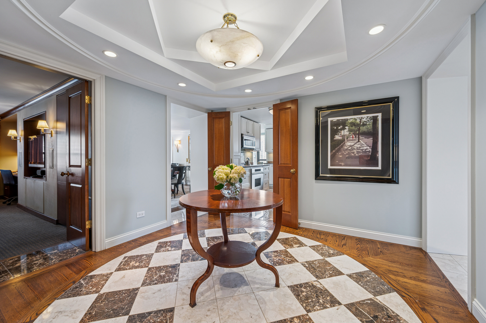 1313 N Ritchie Court 2701