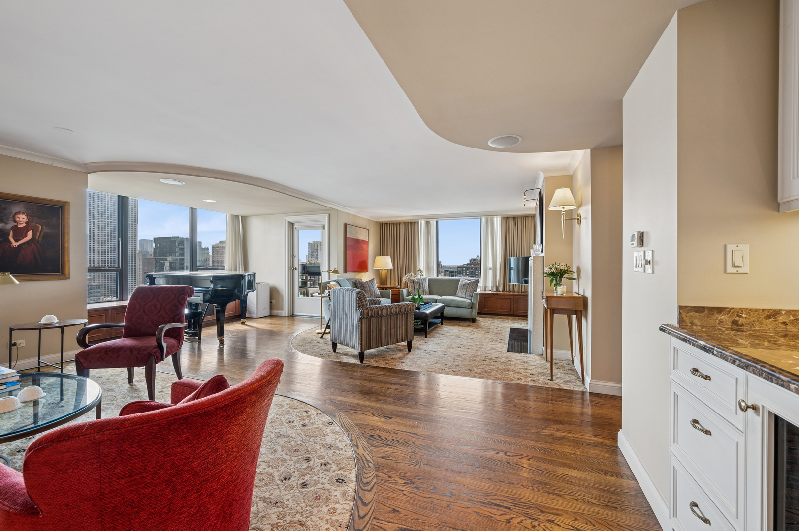 1313 N Ritchie Court 2701