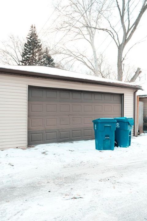 Tiny photo for 14008 S Saginaw Avenue, Burnham, IL 60633 (MLS # 12559620)