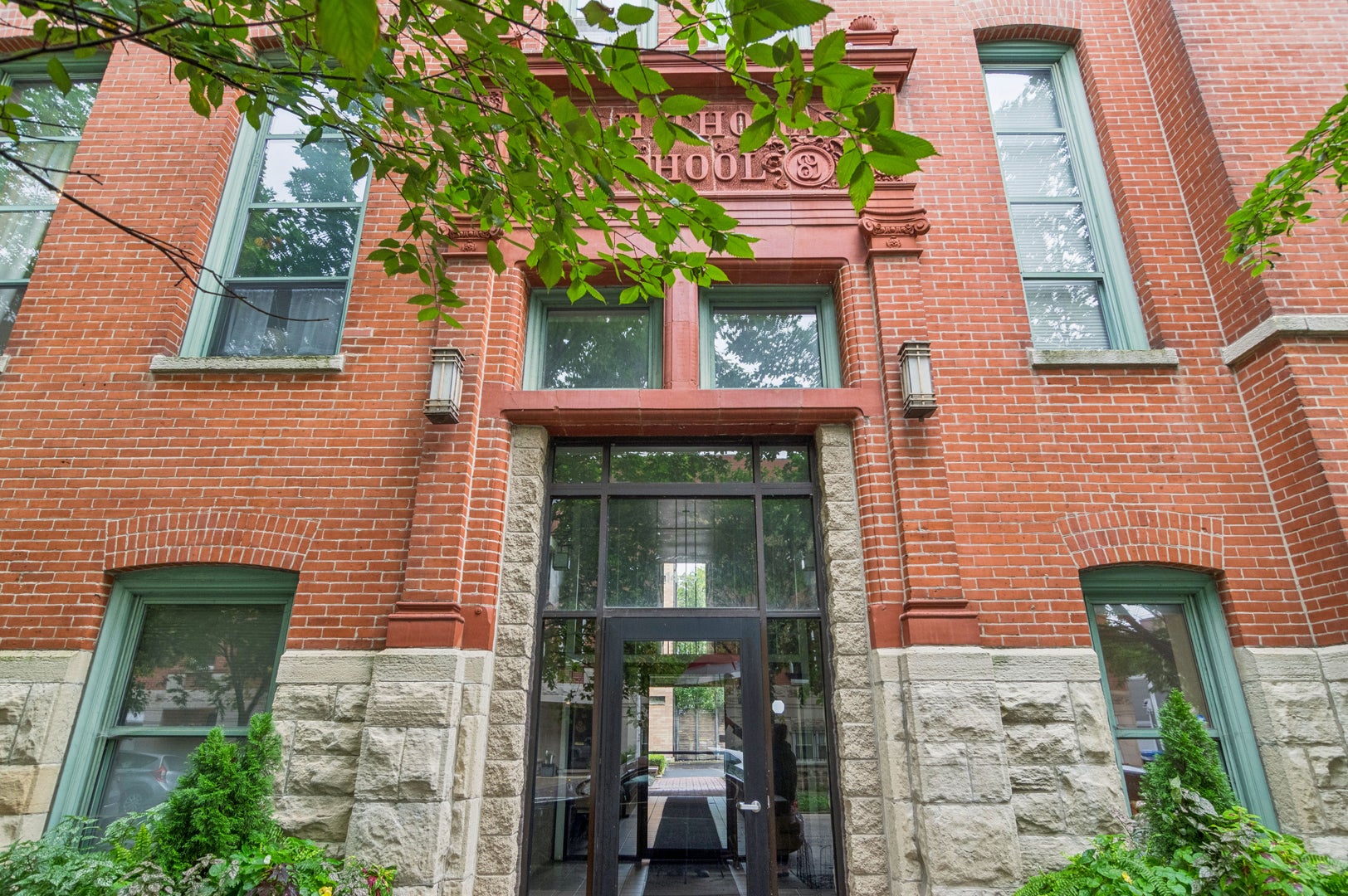 1445 W Belden Avenue 3K