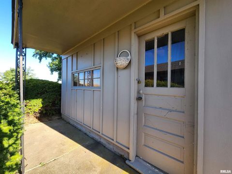 Tiny photo for 325 BUTLER Road, Harrisburg, IL 62946 (MLS # EB459524)