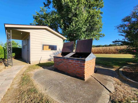 Tiny photo for 325 BUTLER Road, Harrisburg, IL 62946 (MLS # EB459524)