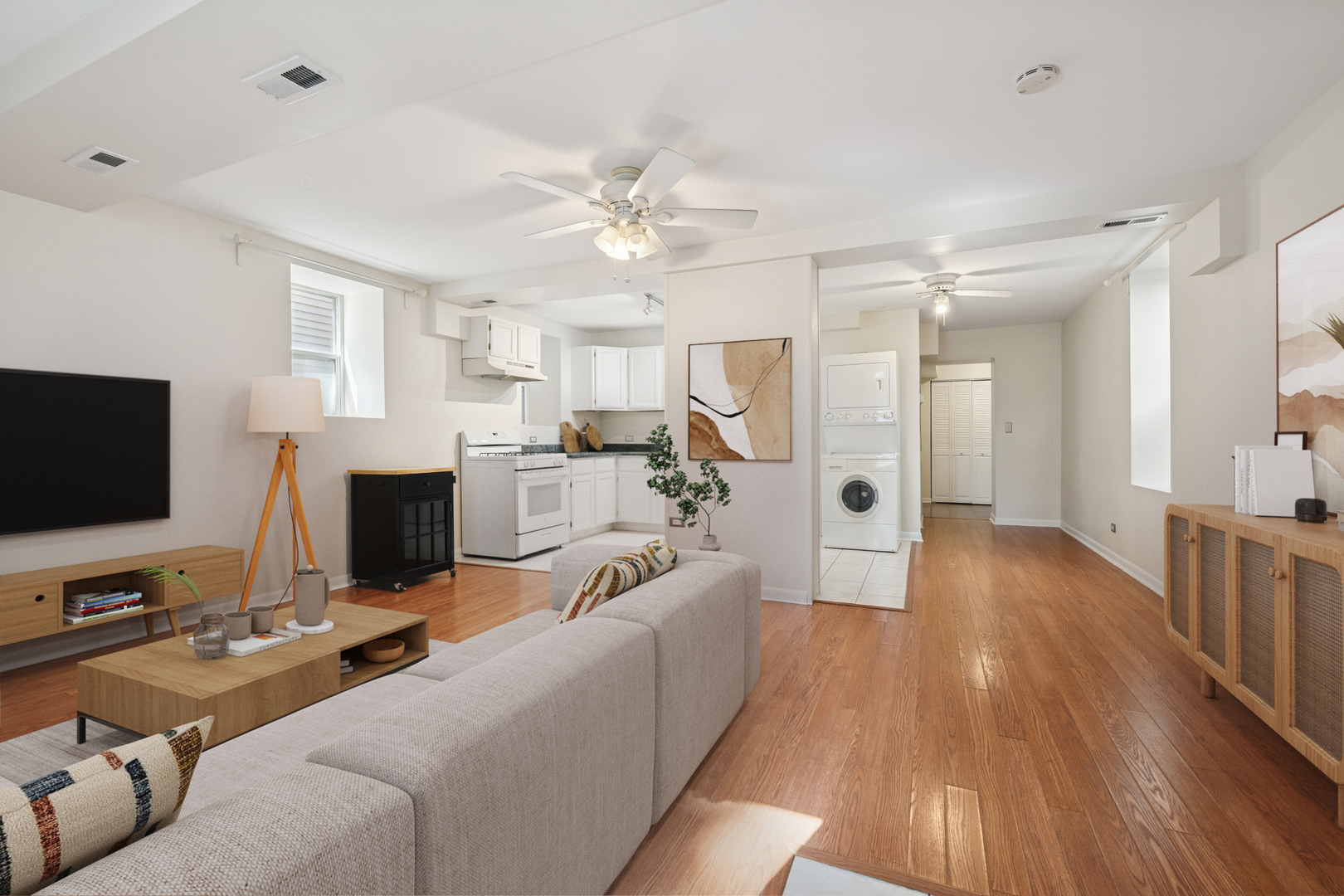 Chicago, Illinois 60647, United States, 3 Bedrooms Bedrooms, ,3 BathroomsBathrooms,Residential,Active,228790