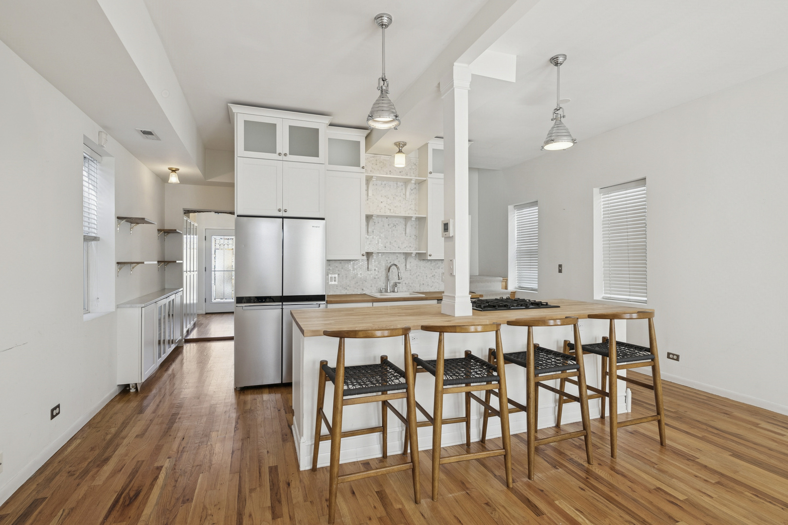 2418 W Charleston Street