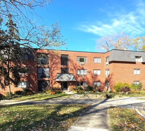 Tiny photo for 230 Duane Street #3A, Glen Ellyn, IL 60137 (MLS # 12506597)