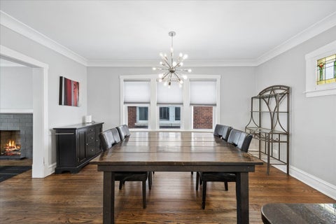 Tiny photo for 847 N Cuyler Avenue, Oak Park, IL 60302 (MLS # 12697240)