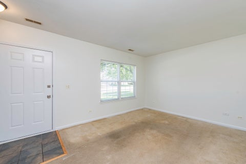 Tiny photo for 1413 W Split Oak Circle, Round Lake Beach, IL 60073 (MLS # 12683827)