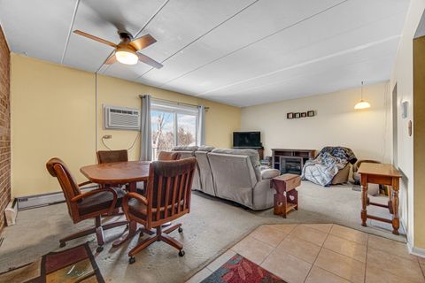 Tiny photo for 124 E Bailey Road #E, Naperville, IL 60565 (MLS # 12529366)