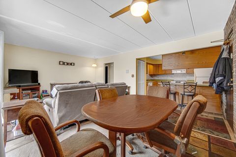 Tiny photo for 124 E Bailey Road #E, Naperville, IL 60565 (MLS # 12529366)