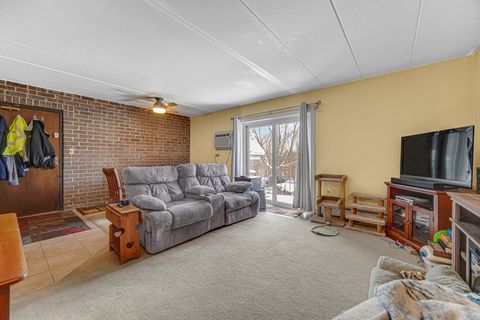 Tiny photo for 124 E Bailey Road #E, Naperville, IL 60565 (MLS # 12529366)