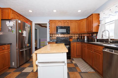 Tiny photo for 2405 Savanna Road, Bloomington, IL 61705 (MLS # 12458586)
