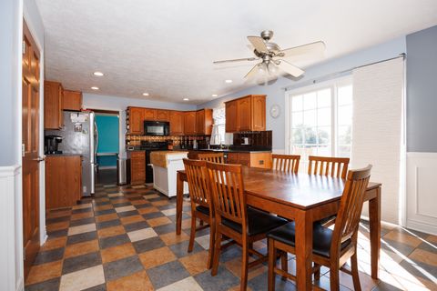 Tiny photo for 2405 Savanna Road, Bloomington, IL 61705 (MLS # 12458586)