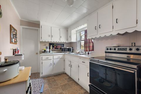 Tiny photo for 123 S Elm Street, Manteno, IL 60950 (MLS # 12633121)