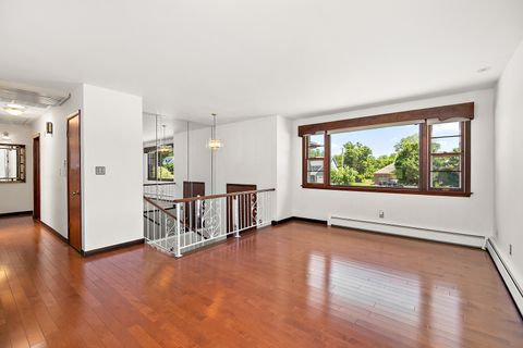 Tiny photo for 309 E Circle Drive, New Lenox, IL 60451 (MLS # 12661542)