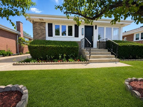 Tiny photo for 5009 N Ozark Avenue, Norridge, IL 60706 (MLS # 12723447)