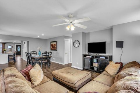 Tiny photo for 205 E Briarcliff Drive, St. Joseph, IL 61873 (MLS # 12598868)