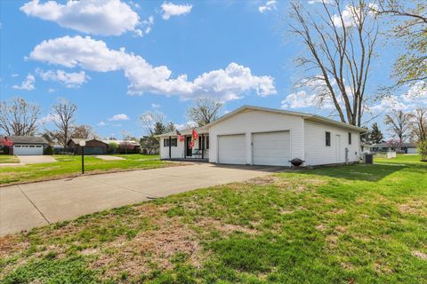 Tiny photo for 205 E Briarcliff Drive, St. Joseph, IL 61873 (MLS # 12598868)
