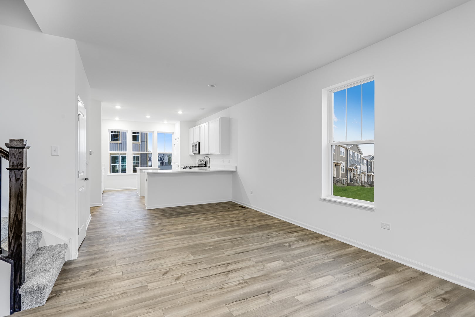 501 Red Oak Circle
