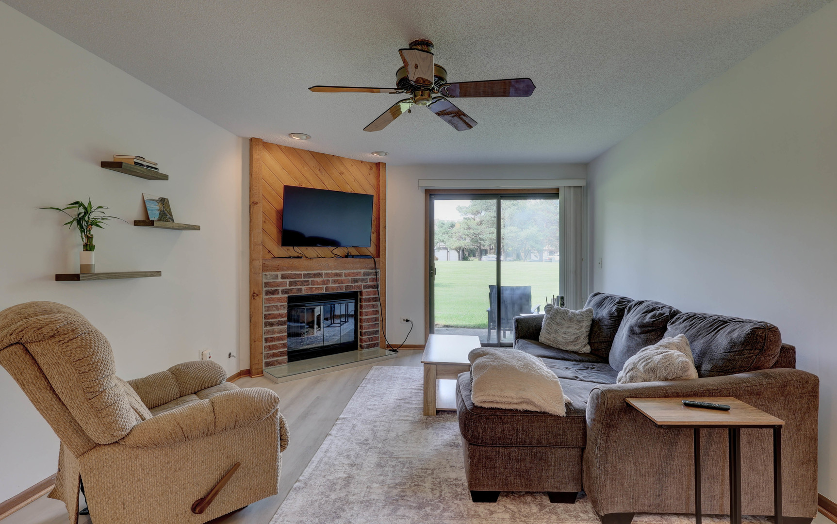 639 Elizabeth Drive B