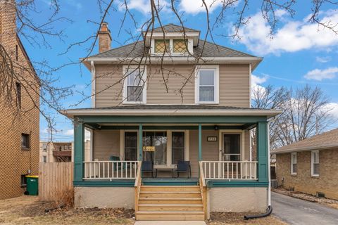 Photo of 958 Campbell Street, Joliet, IL 60435 (MLS # 12576180)