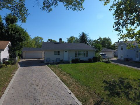 Photo of 105 Siesta Road, Carpentersville, IL 60110 (MLS # 12489525)