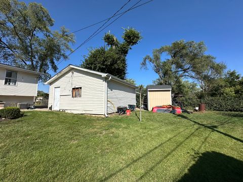 Tiny photo for 105 Siesta Road, Carpentersville, IL 60110 (MLS # 12489525)
