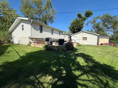 Tiny photo for 105 Siesta Road, Carpentersville, IL 60110 (MLS # 12489525)