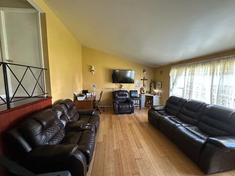 Tiny photo for 105 Siesta Road, Carpentersville, IL 60110 (MLS # 12489525)