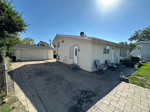 Tiny photo for 105 Siesta Road, Carpentersville, IL 60110 (MLS # 12489525)